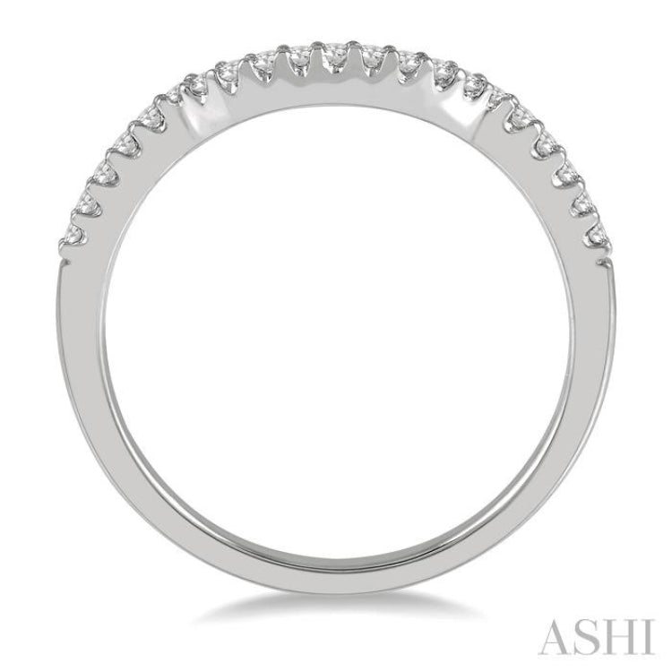 1/6 Ctw Crescent Round Cut Diamond Wedding Band in 14K White Gold