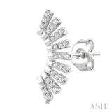 1/3 Ctw Bar-Shaped Accent Arc Round Cut Diamond Fashion Ear Climber in 14K White Gold